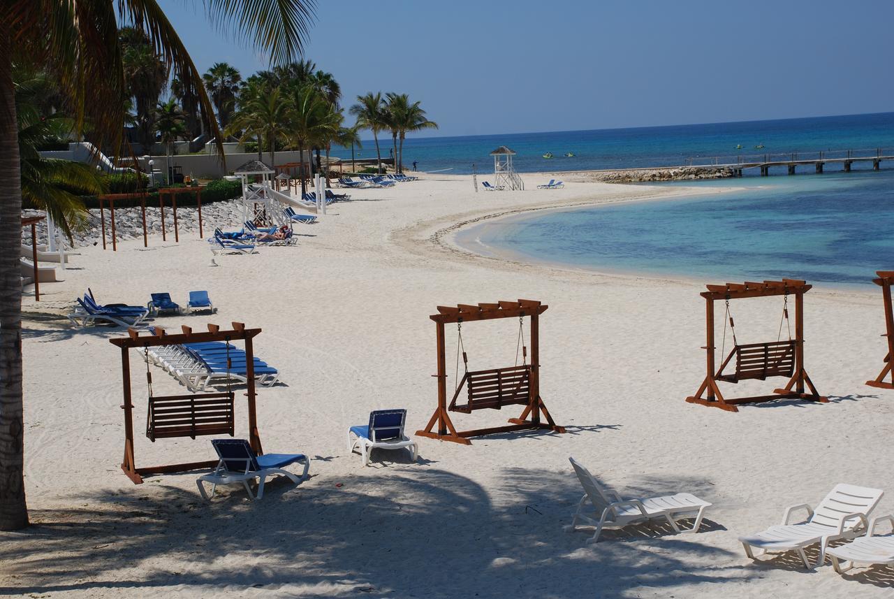 Luxury Villa Sleeps 6, Beach Access, Montego Bay Eksteriør billede