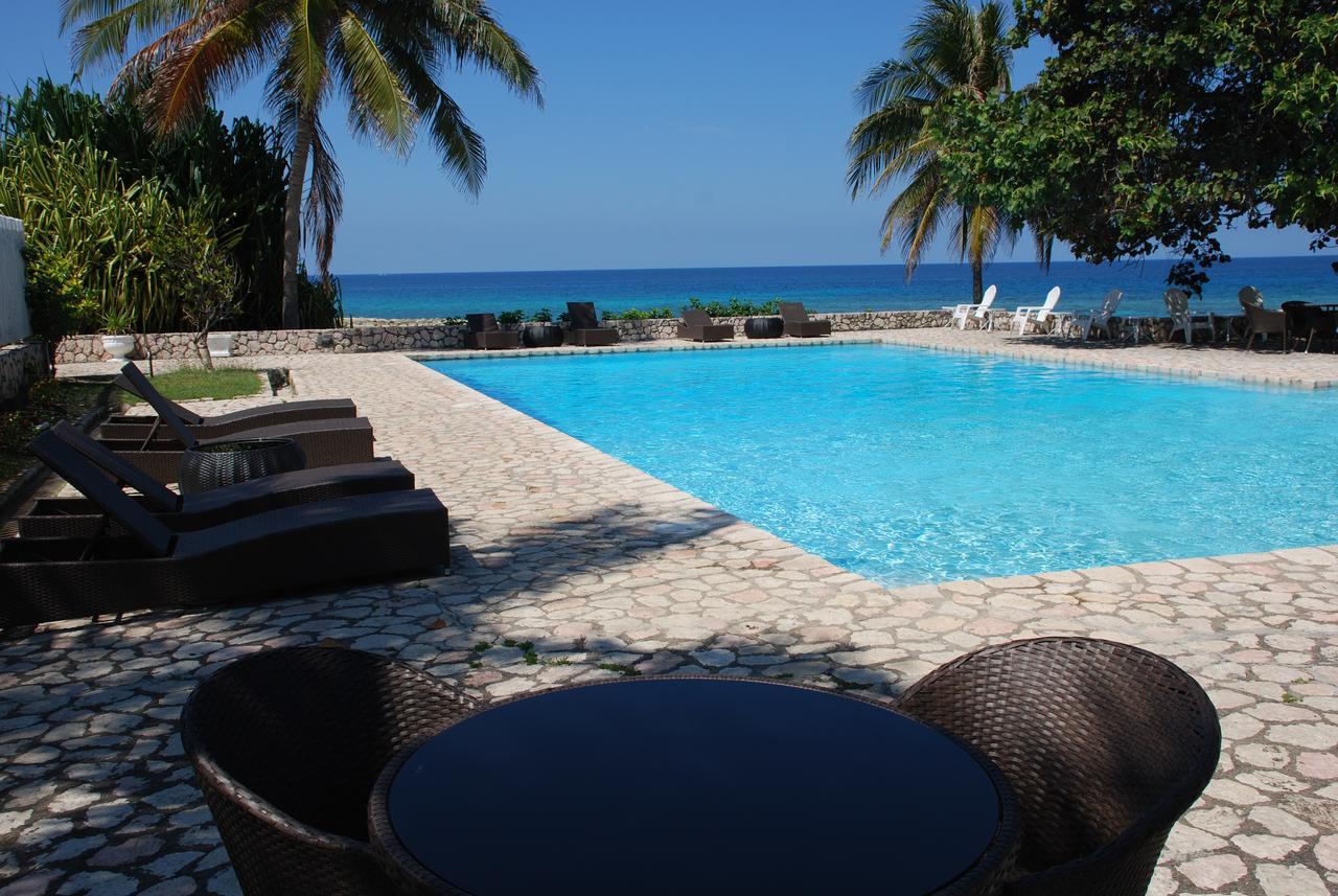 Luxury Villa Sleeps 6, Beach Access, Montego Bay Eksteriør billede