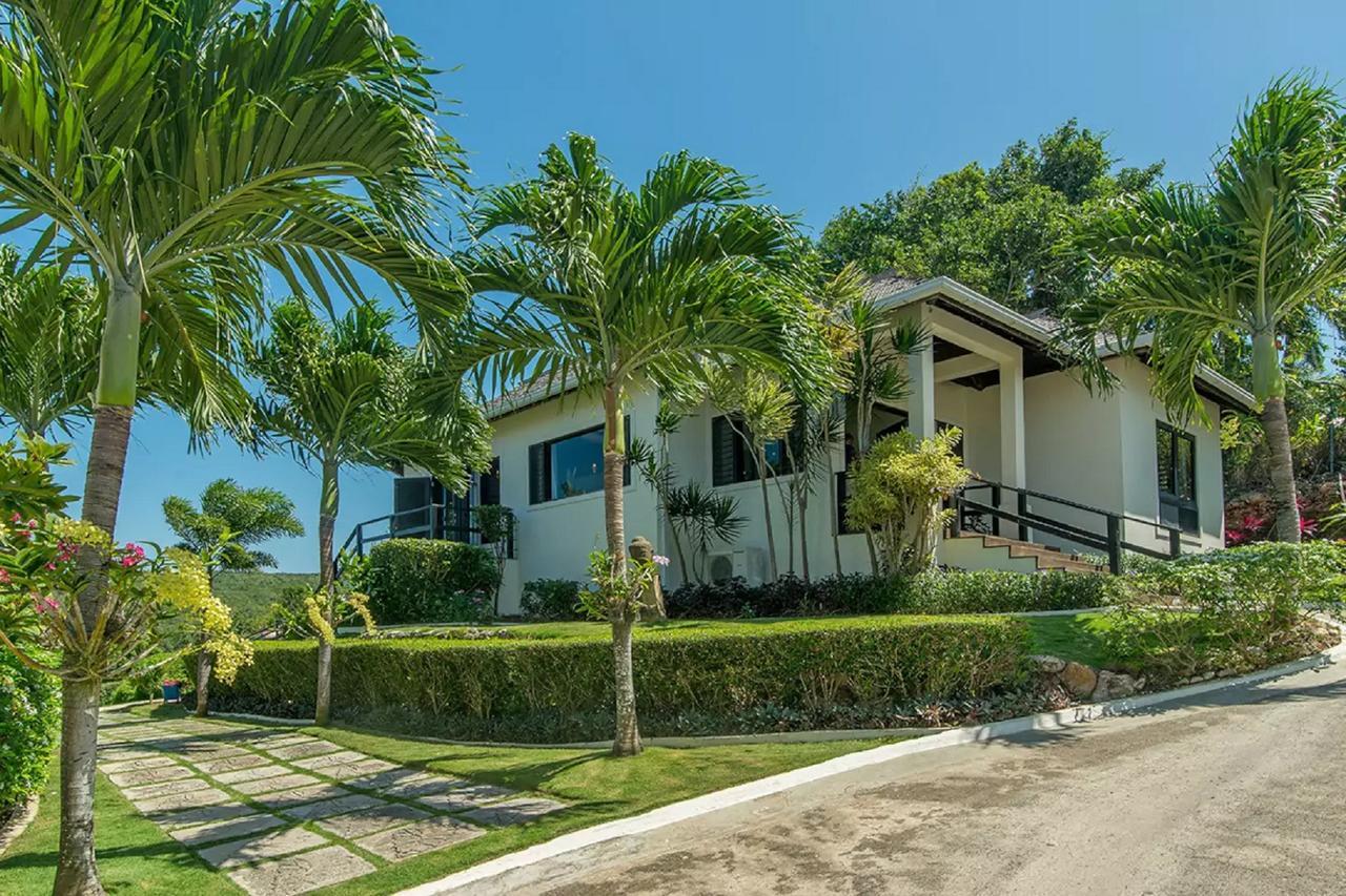 Luxury Villa Sleeps 6, Beach Access, Montego Bay Eksteriør billede