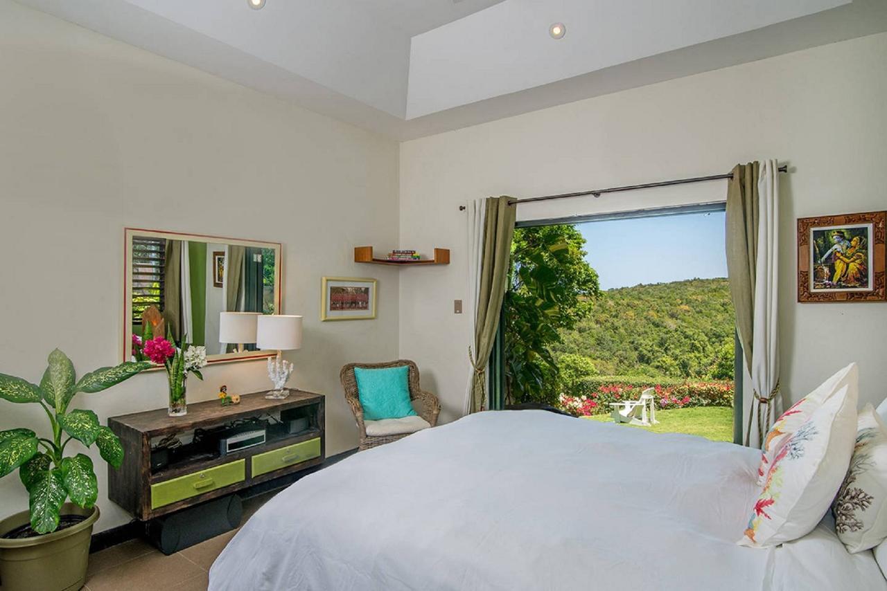 Luxury Villa Sleeps 6, Beach Access, Montego Bay Eksteriør billede